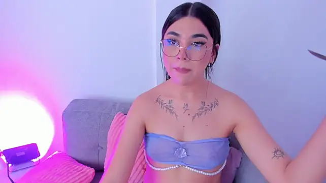 RoseCassie 网络视讯表演