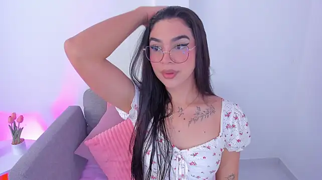 RoseCassie Webcam-Show
