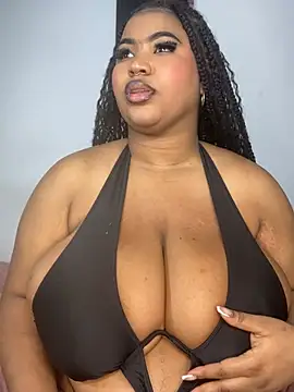 AinaraJimenez webcam show