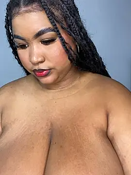 AinaraJimenez Adlı Modelin Canlı XXX Sohbeti