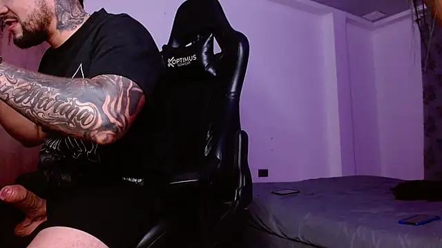 miia-liiam's Webcam Show