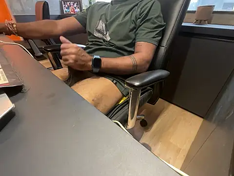 Nil_Talreja Webcam-Show