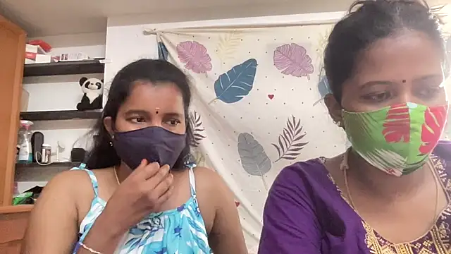 Hot_LoveBirds_'s Webcam Show