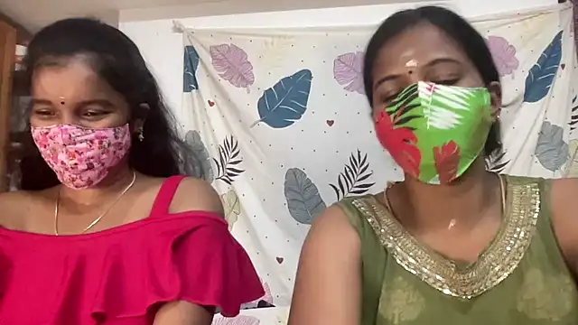 Hot_LoveBirds_ Pertunjukan Webcam