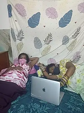 Hot_LoveBirds_ Webcam Show