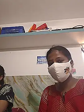 Hot_LoveBirds_n Webbikameraesitys