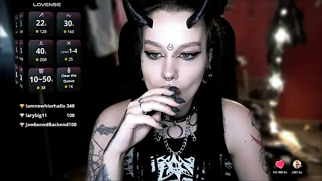 alexx_succubus Adlı Modelin Canlı Sohbet Odası