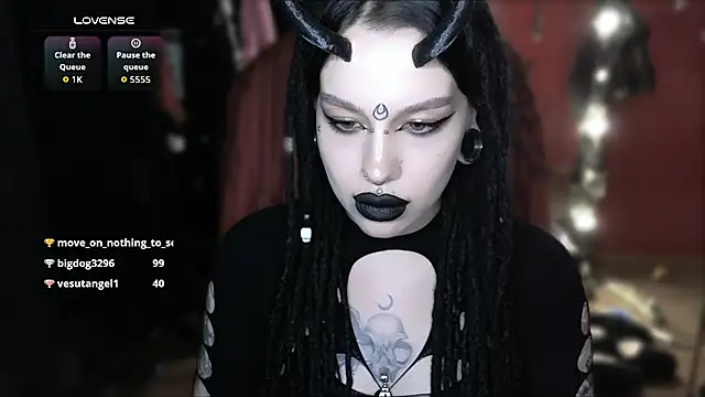 غرفة دردشة alexx_succubus المباشرة