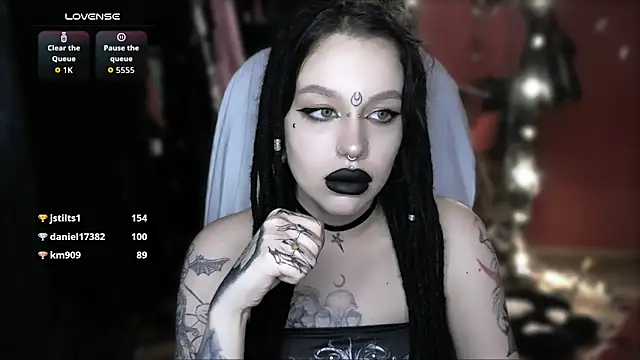 alexx_succubus Adlı Modelin Canlı Sohbet Odası