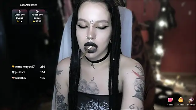 alexx_succubus Adlı Modelin Canlı Sohbet Odası