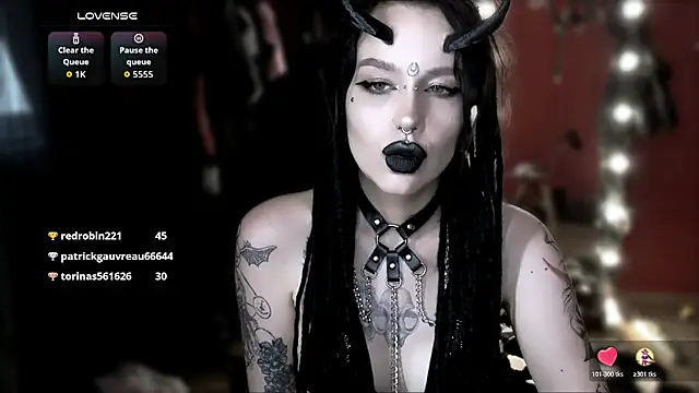 Chat +18 de alexx_succubus ao vivo