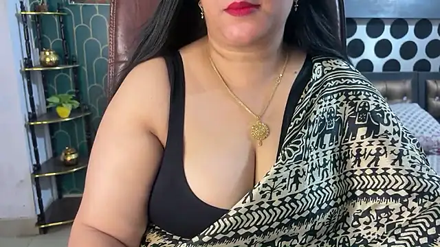 FlatVincy4's Live XXX Chat
