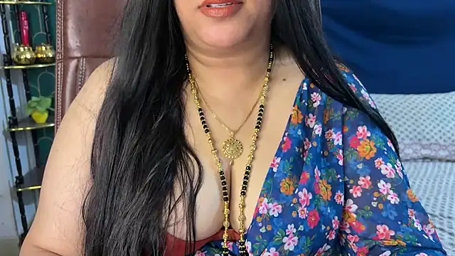 FlatVincy4 Adlı Modelin Canlı XXX Sohbeti
