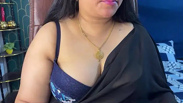 FlatVincy4 Adlı Modelin Canlı XXX Sohbeti