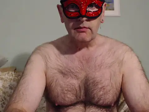 Show modela Hairyape1 na web-kameri
