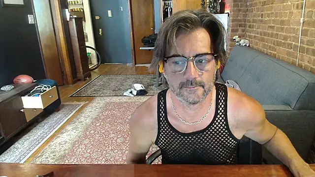 Johnny_Bottoms: вебкам-шоу