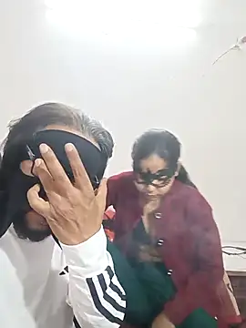 Show modela KumarSilencesex21 na web-kameri