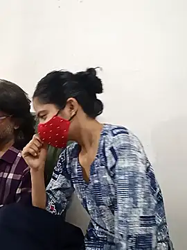 Show de KumarSilencesex21 na webcam