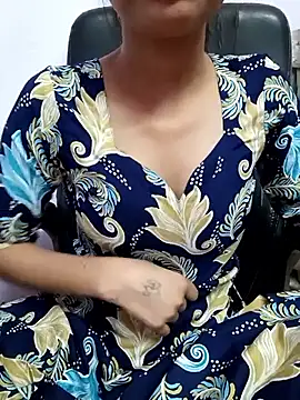 KumarSilencesex21: διαδικτυακό σόου στην κάμερα
