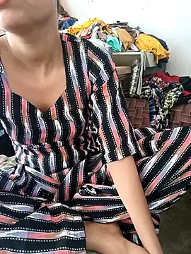 KumarSilencesex21 在線直播表演