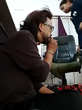 KumarSilencesex21: вебкам-шоу