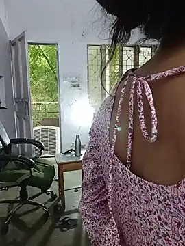 Pokazy przed kamerką – KumarSilencesex21