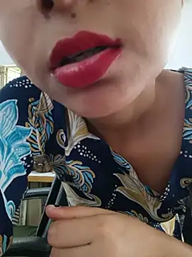 Pokazy przed kamerką – KumarSilencesex21