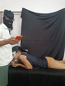 Webkamerová show KumarSilencesex21