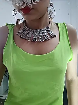 Show de KumarSilencesex21 na webcam