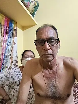 Lovely_Old_Couples Show in webcam