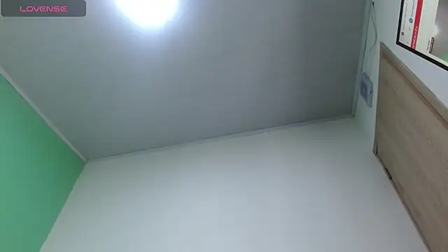Chat soba uživo modela avaleri_cherry