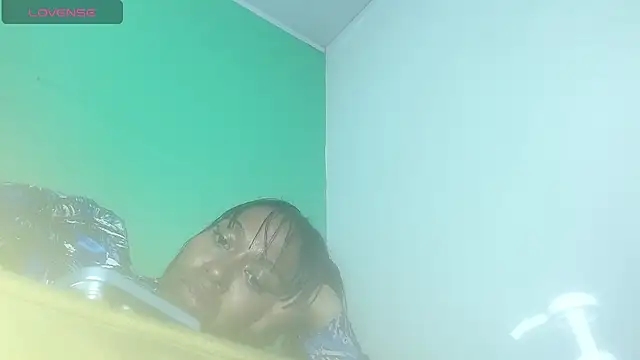 avaleri_cherry Pertunjukan Webcam