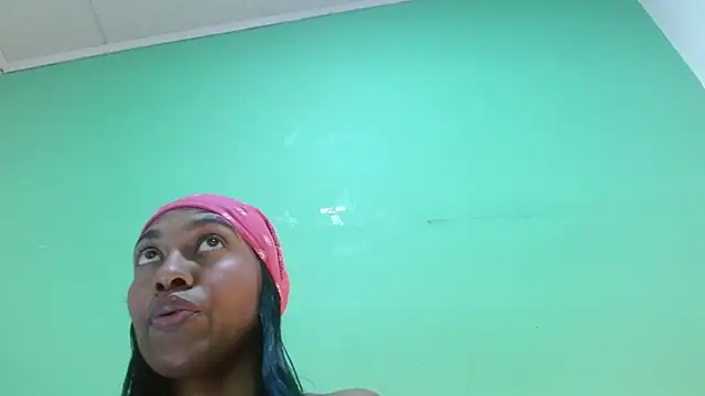 Chatroom XXX en direct de avaleri_cherry