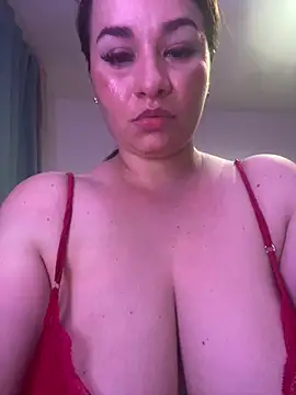 MommyHelpsmee Webcamshow