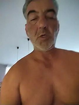 Show modela kevincumporn na web-kameri