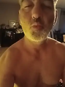 Show modela kevincumporn na web-kameri