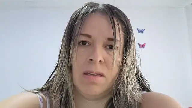 Girlhornyx Adlı Modelin Web Kamerası Şovu