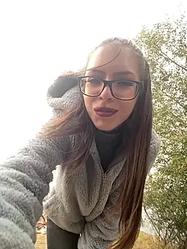 EmaLowe Webcam show