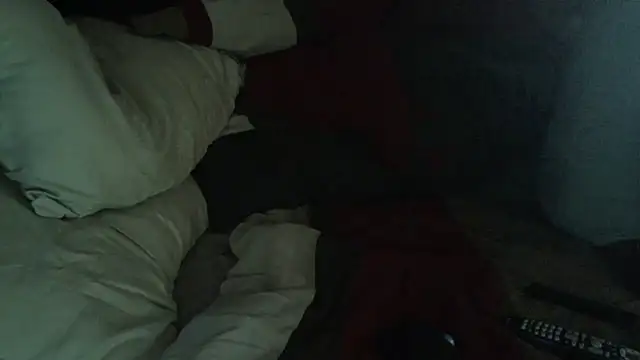 immikew1975 Show in webcam