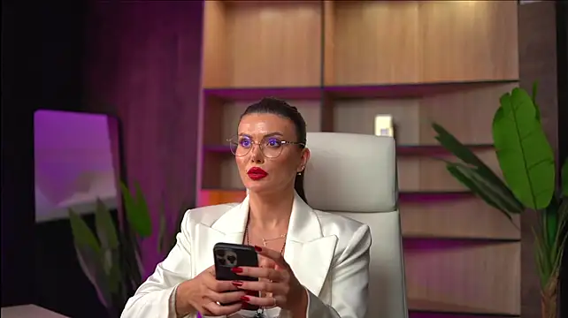 دردشة myakalifa الجنسية المباشرة