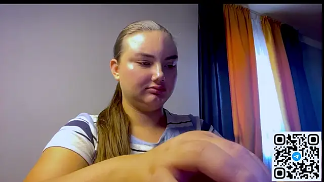 Dreamyblushfairy webcam show