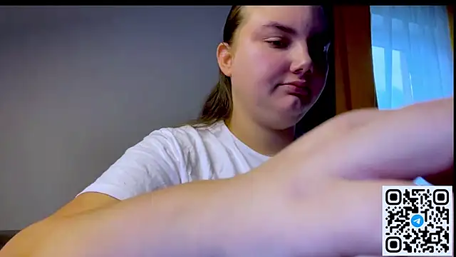 XXX chat uživo modela Dreamyblushfairy