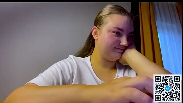 Dreamyblushfairy's Live XXX Chat