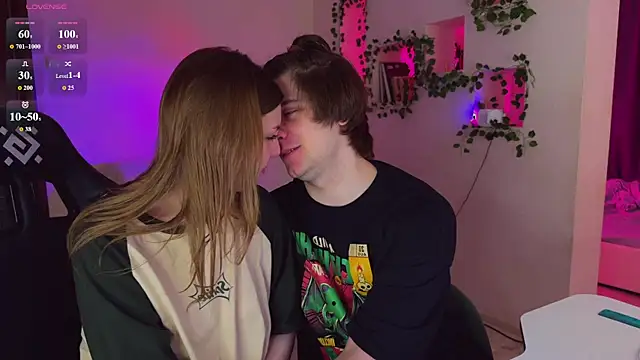RobertAndLinela 现场性爱视讯表演