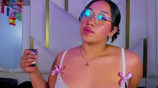 IsabellRodriguez18: онлайн-секс-чат
