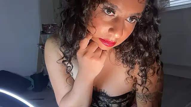 fayfay2002's Webcam Show