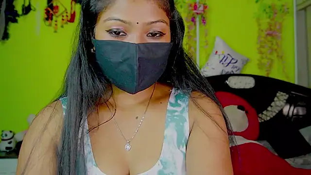 sexyhoney27 Adlı Modelin Web Kamerası Şovu