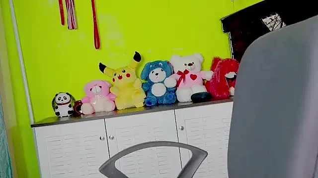 sexyhoney27's Live Chat Room