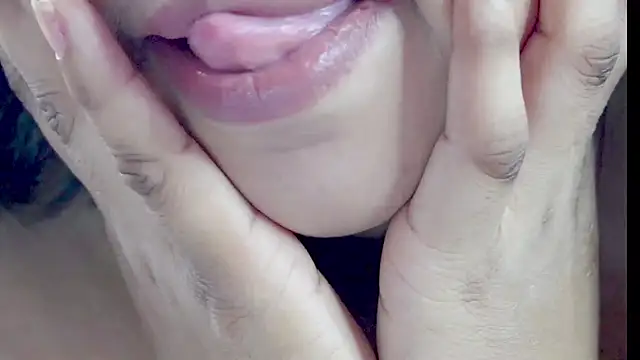 sexyhoney27's Live XXX Chat