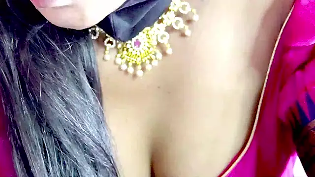 sexyhoney27 Adlı Modelin Web Kamerası Şovu